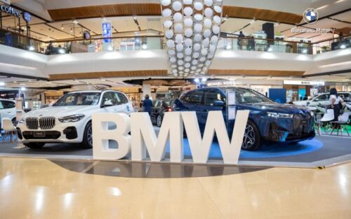 BMW 8 REFLECTION (12)