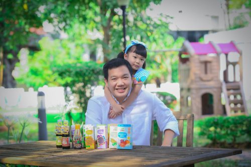 ยศสรัล แต้มคงคาและน้องไอย ลูกสาว (2)