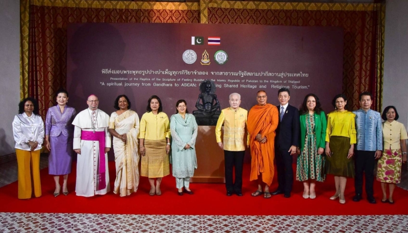 ปากีสถานส่งมอบพระพุทธรูปจำลองแด่ไทย ตอกย้ำสัมพันธ์สองชาติและมรดกพุทธศาสนาร่วมกัน