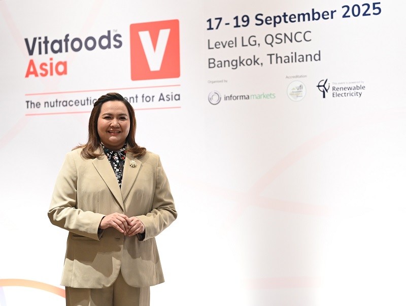 นางสาวรุ้งเพชร ชิตานุวัตร์ อินฟอร์มา มาร์เก็ตส์-1